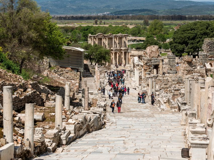 From Izmir: Ephesus and Virgin Mary House Guided Day Trip - Tour Guide Expertise
