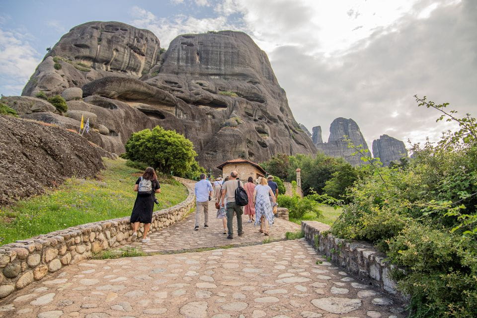 From Kalabaka/Kastraki: Meteora Monasteries Guided Tour - Monasteries Visited and Key Points