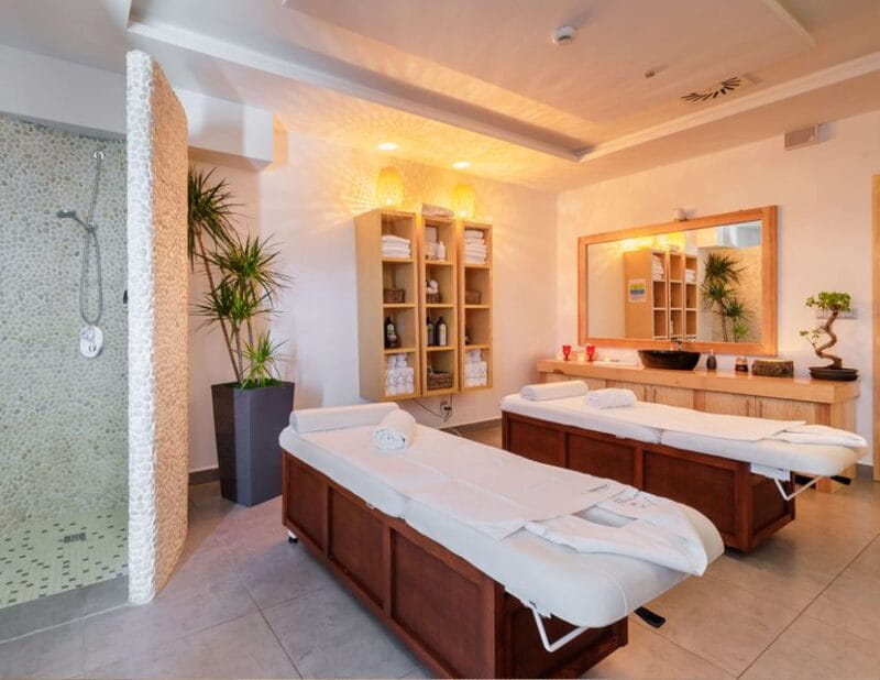 From Krakow: Chocholowska Baths Sauna & Spa Day Trip - Navigating Logistics and Practicalities