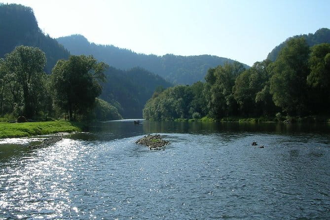 From Krakow: Dunajec River Rafting in Pieniny Mountains - Authenticity and Overall Experience