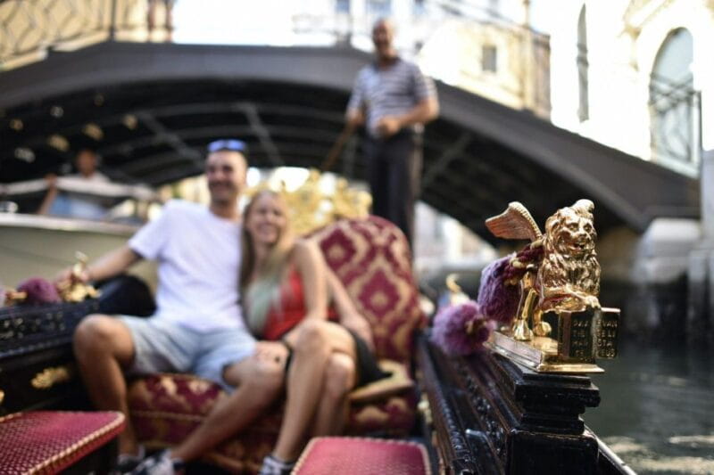 From Lake Garda: Full-day Group Tour of Venice - Entering Venice: A Scenic Water Entry