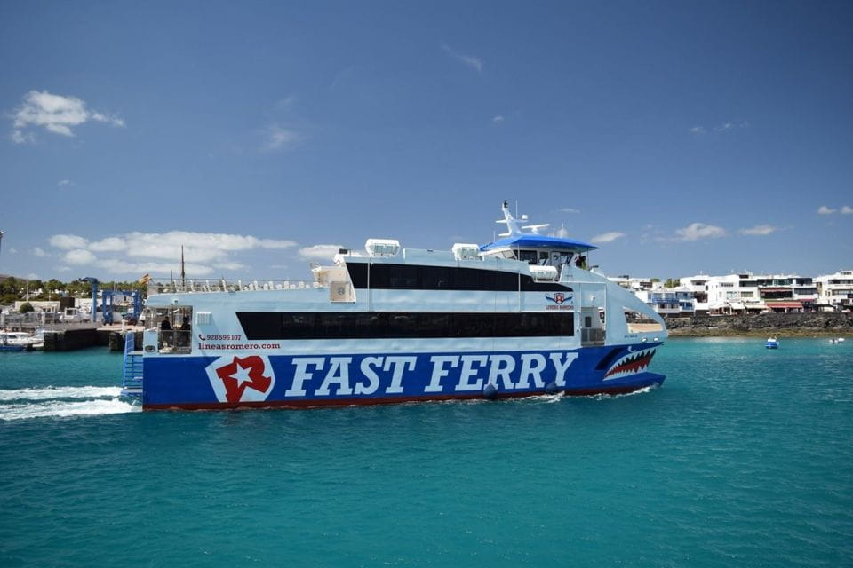 From Lanzarote: Day Trip to Fuerteventura and Corralejo - Important Items to Bring