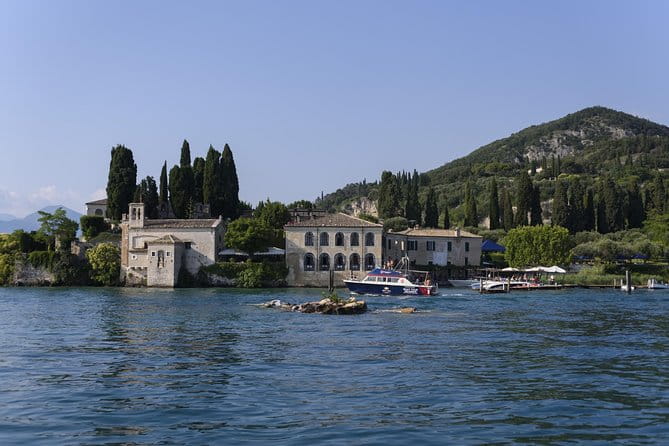 From Lazise: Southern Lake Garda cruise with lunch - Key points / Takeaways