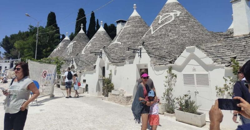 From Lecce: Alberobello, Ostuni & Locorotondo with Aperitif - Locorotondo: One of Italy’s Most Beautiful Villages
