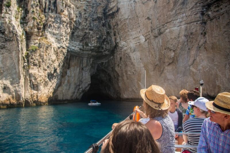 From Lefkimmi: Paxos, Antipaxos & Blue Caves Speedboat Tour - FAQ