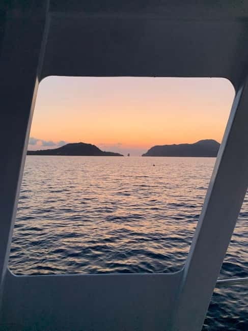 From Lipari: Squid fishing - Price and Logistics