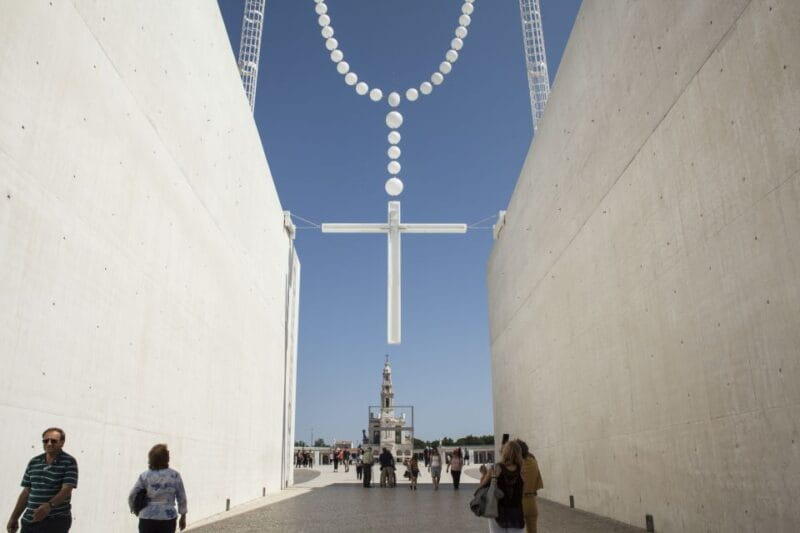 From Lisbon: Fatima, Nazaré and Óbidos Full Day Private Tour - The Sum Up