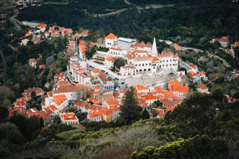 From Lisbon: Half-Day Sintra and Cascais Tour - Cascais: A Coastal Gem