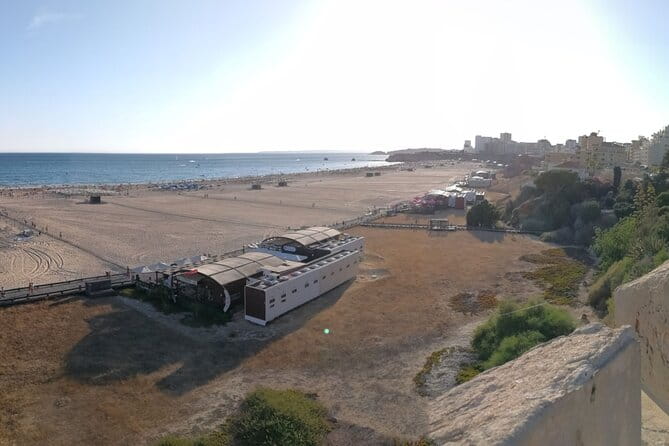 From Lisbon to Algarve : Portimão & Boat trip to Benagil Sea Cave - FAQ