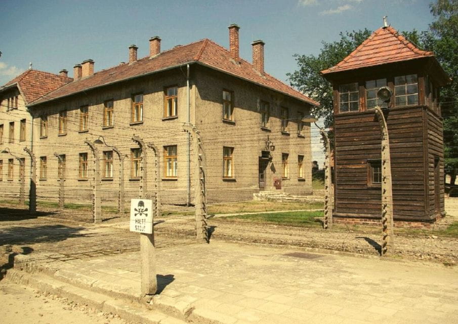 From Lodz: Auschwitz-Birkenau Small-Group Tour With Lunch - Key Points