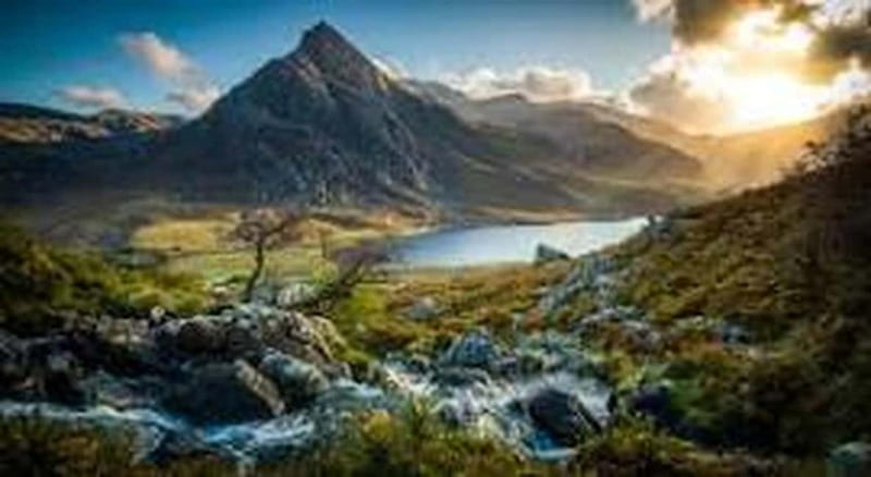 From London: 2-Day North Wales Trip with Hotel Stay - Discovering North Wales: A Travel Writer’s Perspective