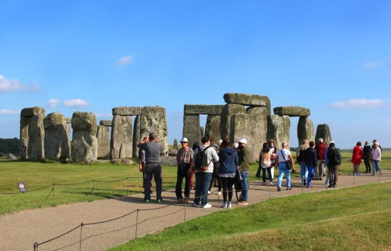 From London: Windsor Castle and Stonehenge Day Trip - Who Should Consider This Tour?