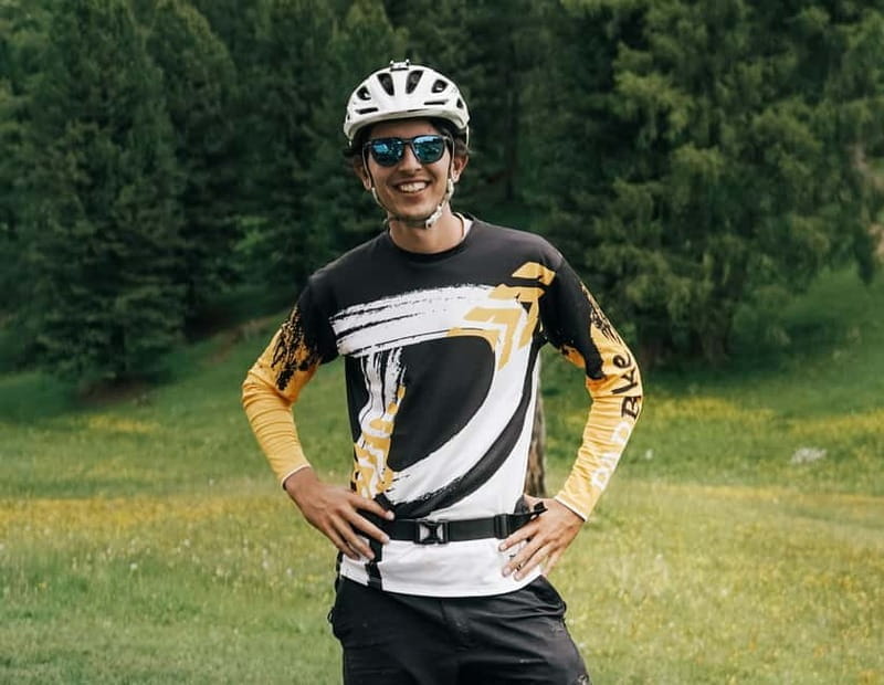 From Lucca to Pisa E-BIKE Tour + Pick-up & Drop-off by Van - FAQs