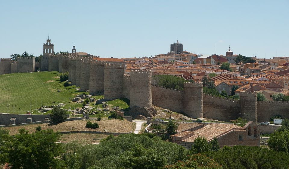 From Madrid: Ávila and Segovia Guided Day Trip - Included Experiences