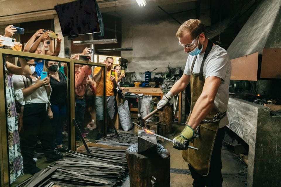 From Madrid: Guided Day Trip to Toledo by Bus - Toledo Complete Package