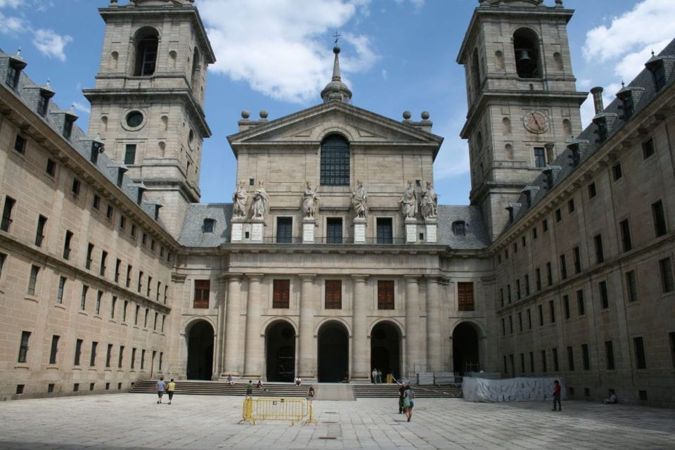 From Madrid: The Escorial, Valley of the Fallen, & City Tour - Exploring the Escorial