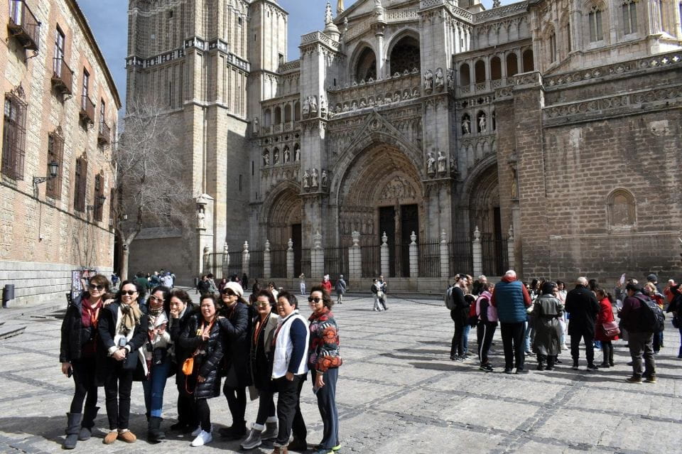 From Madrid: Toledo and Segovia Day Tour - Transportation Details