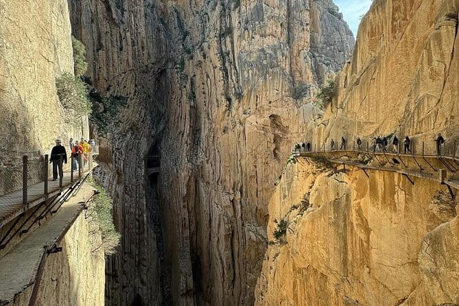 From Malaga: Caminito del Rey tour with Private Transportation - Entering the Gaitanes Gorge: What to Expect