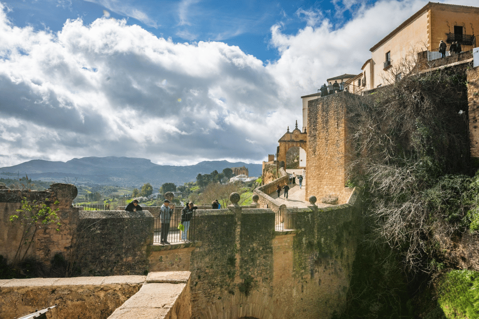 From Malaga: Ronda & Setenil De Las Bodegas Guided Day Trip - Booking Information and Discounts