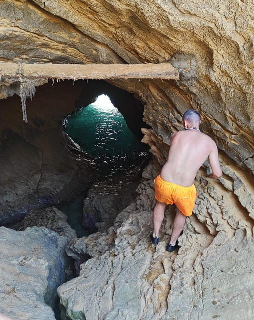 From Marseille to the Calanques Blueues by train, hike, lagoons and villages - Practical tips for your day