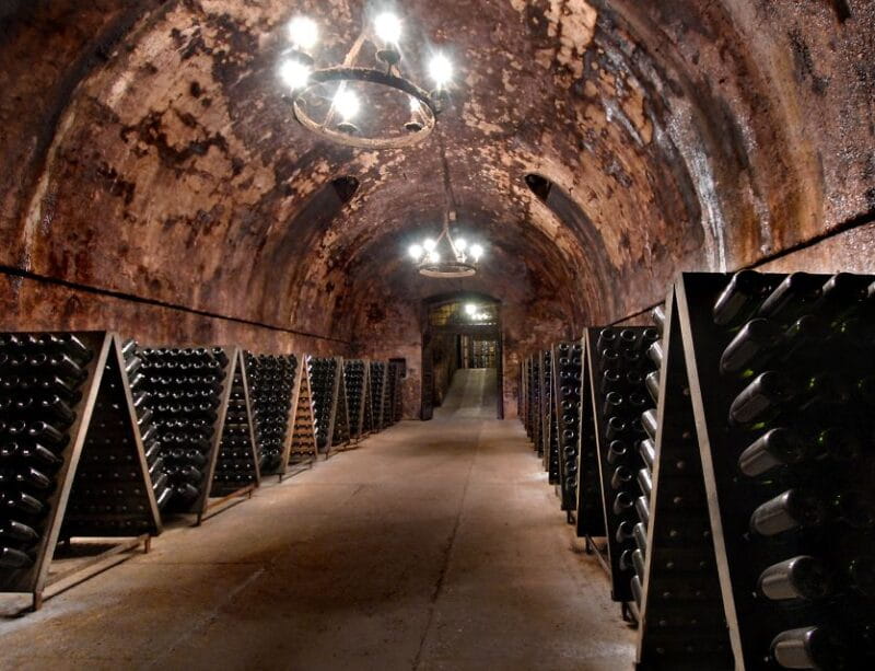 From Milan: Full Day in Franciacorta. 2 Wineries & Lunch - FAQ