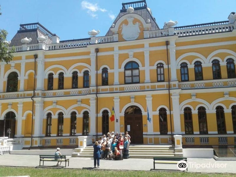 from Moldova: Manuc Bei mansion -Milesti Mici wine cellar - Key Points / Takeaways