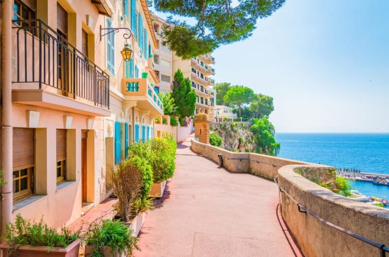 From Monaco to Monte Carlo: Royal Sites and Scents - Exploring the Charm of Èze and Perfume Crafting