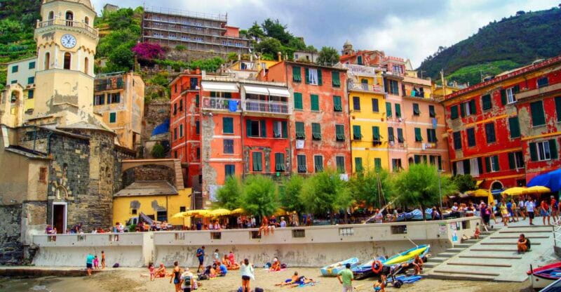 From Montecatini: Cinque Terre con Lucca Guided Tour - Lucca: A Renaissance Town with Relaxed Charm