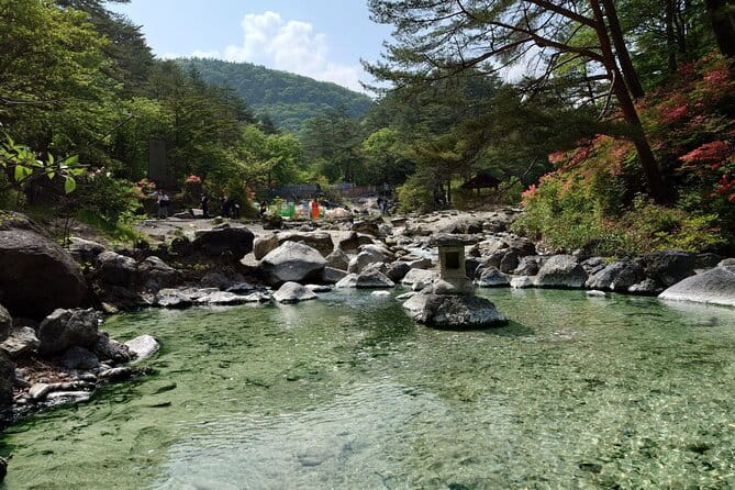 From Nagano and Karuizawa: Unwind in Kusatsu Onsen - Key Points