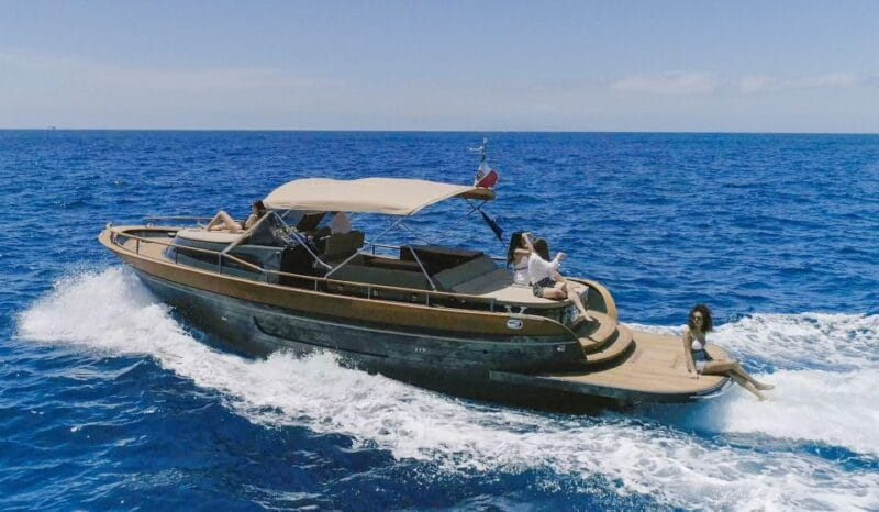 From Naples: Boat Tour to Capri Island with Aperitiv - Setting Sail from Naples: What to Expect