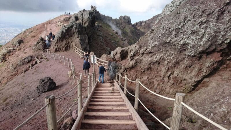 From Naples: Mount Vesuvius Half-Day Tour with Lunch - Discovering the Landscape and History of Vesuvius