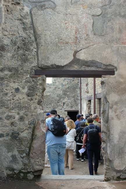 From Naples: Pompeii & Vesuvius Tour with Lunch Included - Who Should Consider This Tour?
