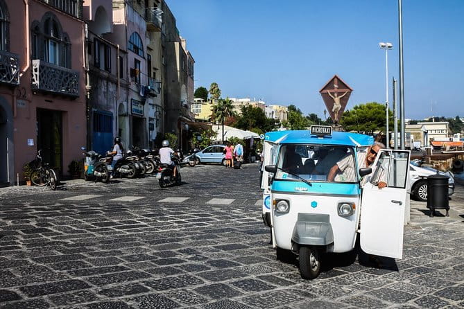 From Naples: Procida Island Day Trip with Lunch - Transportation & Timing: Efficiency with Caveats