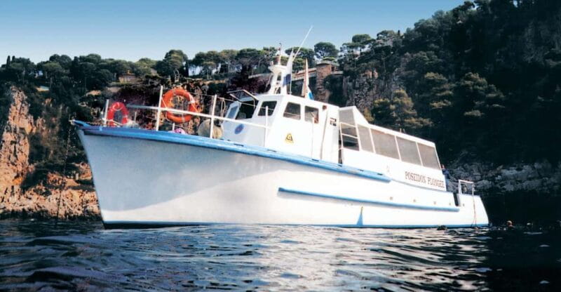 From Nice: Villefranche Bay Swimming & Snorkeling Boat Tour - Setting Sail from Nice: What to Expect