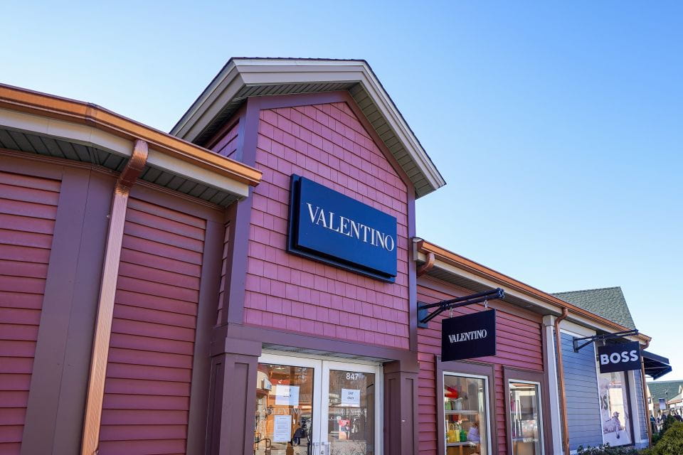 From NYC: Woodbury Common Premium Outlets Shopping Tour - Customer Reviews and Ratings