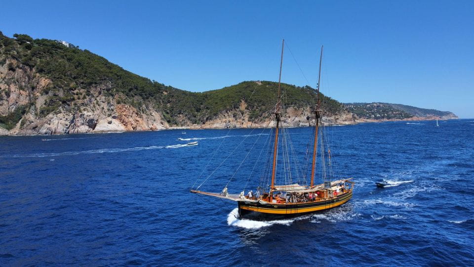 From Palamos: Scenic Boat Trip to Calella De Palafrugell - Booking Information