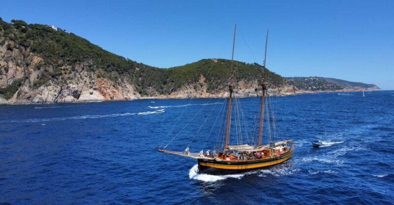 From Palamós: Southern Coast Sailing Tour - Discovering the Charm of the Palamós Southern Coast Sailing Tour