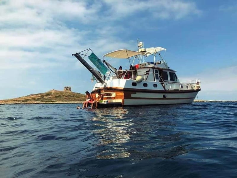 From Palermo: Boat Excursion to Mondello with Wine & Snacks - Exploring Palermo’s Coastal Treasure: A Detailed Review of the Boat Trip to Mondello