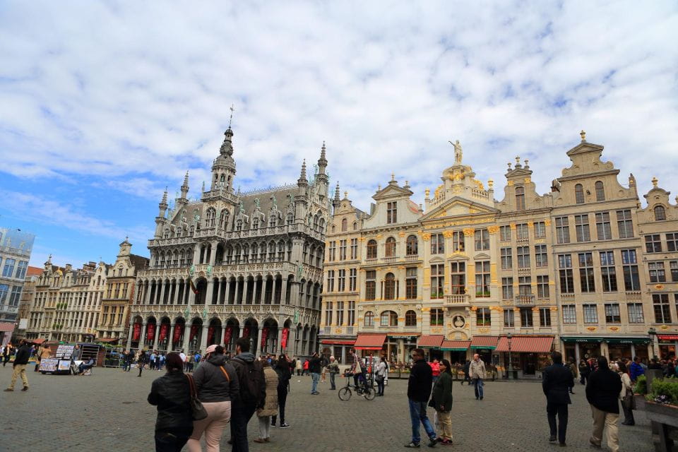 From Paris: Guided Day Trip to Brussels and Bruges - Guided Tour of Brussels