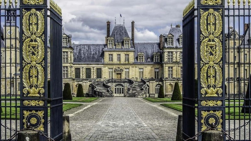 From Paris: Half-Day Tour to Fontainebleau Castle & Barbizon - Who Will Love This Tour?
