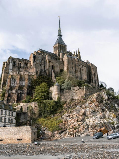 From Paris: Mont Saint Michel Private Day Tour - Arriving at Mont Saint-Michel: Free Time and Flexibility