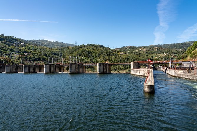 From Porto: Boat Day Trip to Régua With Breakfast, Lunch and Return by Bus - Additional Tour Information