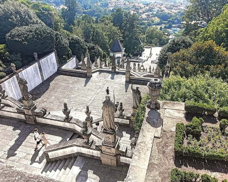 From Porto: Braga and Guimarães Day Tour with Lunch - FAQ