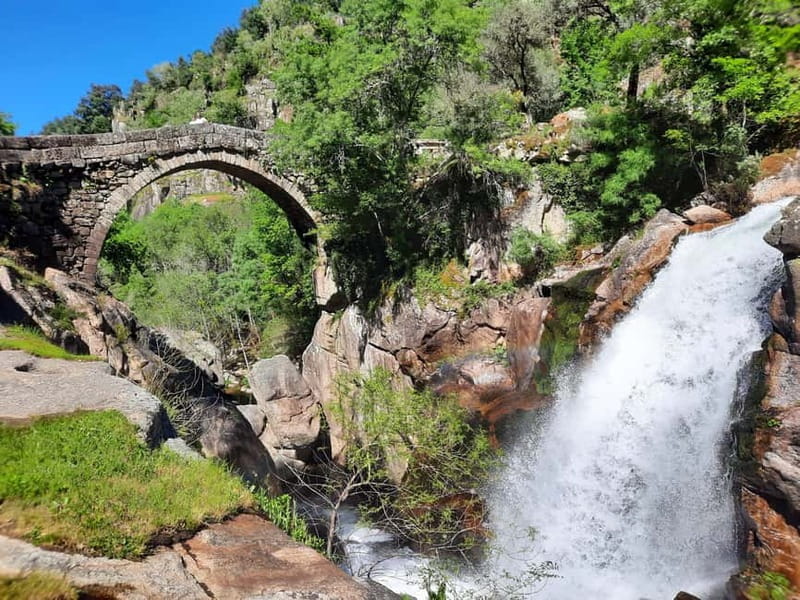 From Porto: small-group guided tour of the Douro Valley and Gerês - Logistics and Practicalities