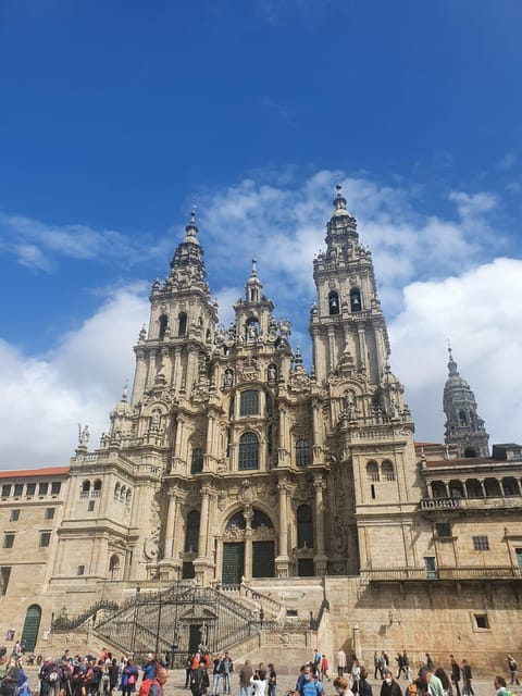 From Porto to Santiago de Compostela up to 3 Stops - Arriving in Santiago de Compostela: The Grand Finale