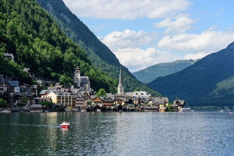 From Prague to stunnning Hallstatt: Private 1 day tour - Who Should Consider This Tour?