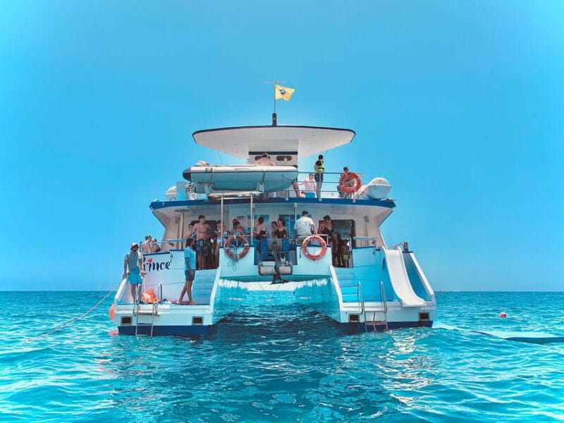 From Puerto Rico: Boat trip along the coast w/ Food & Drinks - Key Points / Takeaways