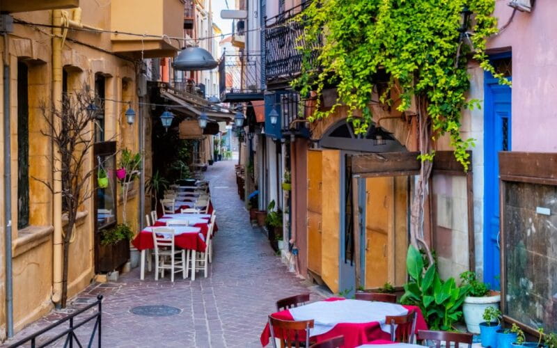 From Rethymno: Chania Discovery day tour - History and Architecture in Detail