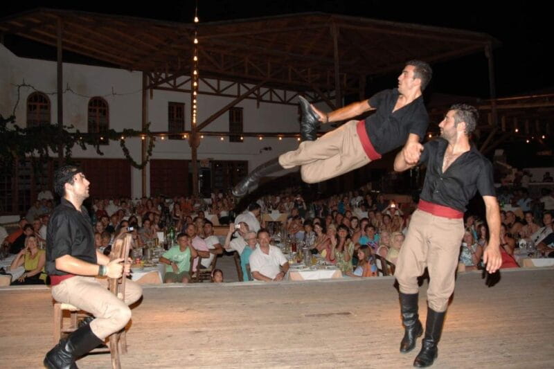 From Rethymno: Cretan Night Music, Food & Dancing - Key points / Takeaways