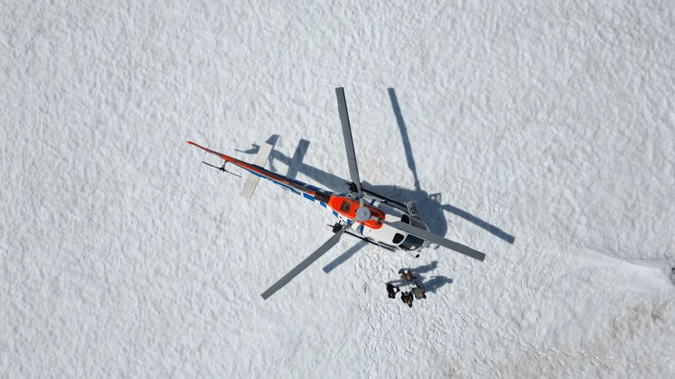 From Reykjavik: Fire and Ice Helicopter Tour With 2 Landings - Tour Highlights